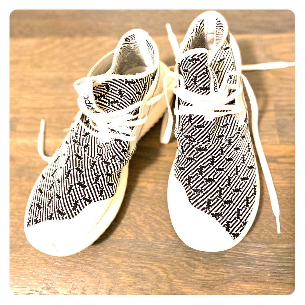 adidas Tubular Entrap